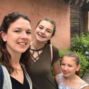 Meet your Posher, Abbey